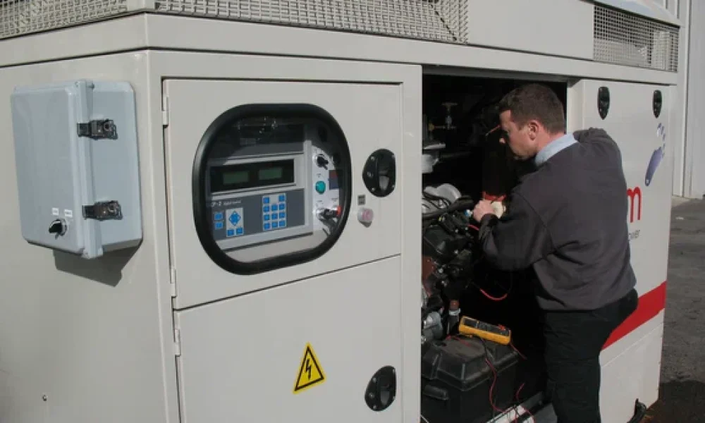 Electrician repairing electrical Generator in new jersey